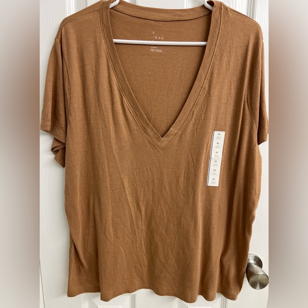 A New Day Light brown Vneck tee NWT